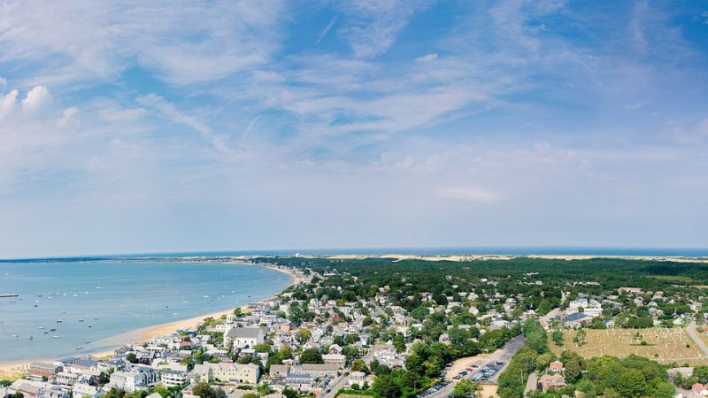 10 Must-Visit Small Towns in Cape Cod